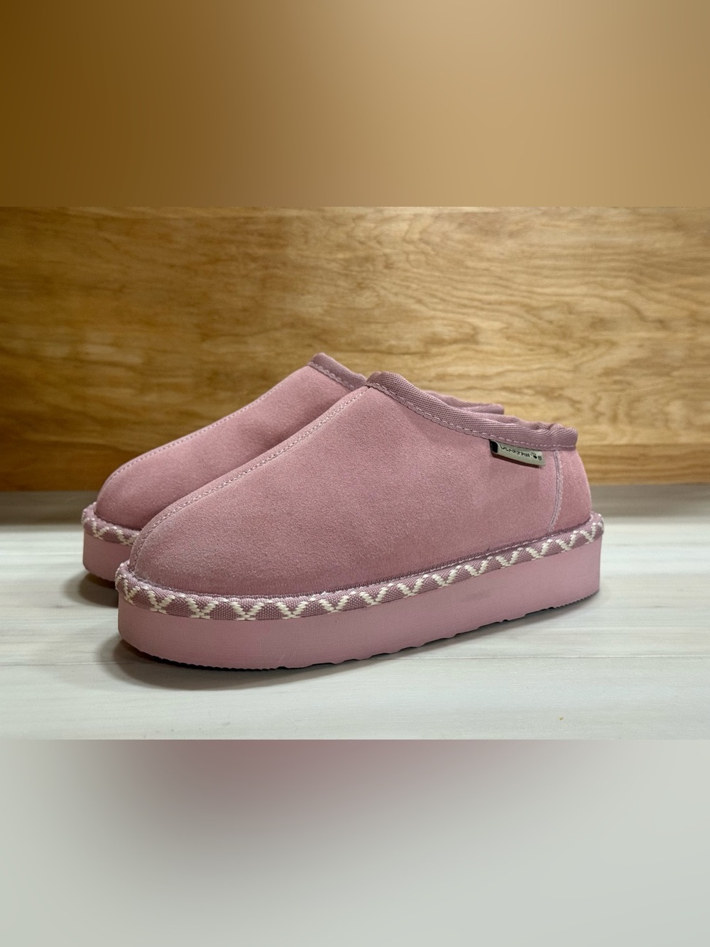 🔥 Kids Bearpaw Martis platform slipper in rose pink. BRAND NEW. Size 13!